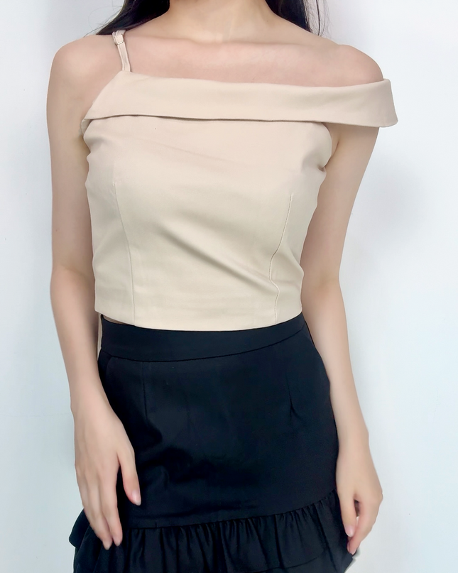 Asymmetric Off-Shoulder Contour Top