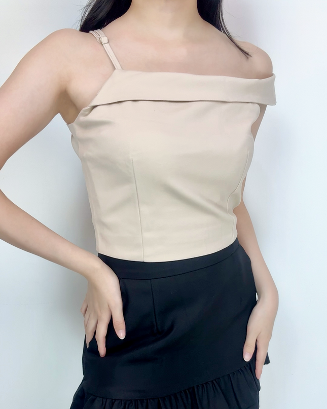 Asymmetric Off-Shoulder Contour Top