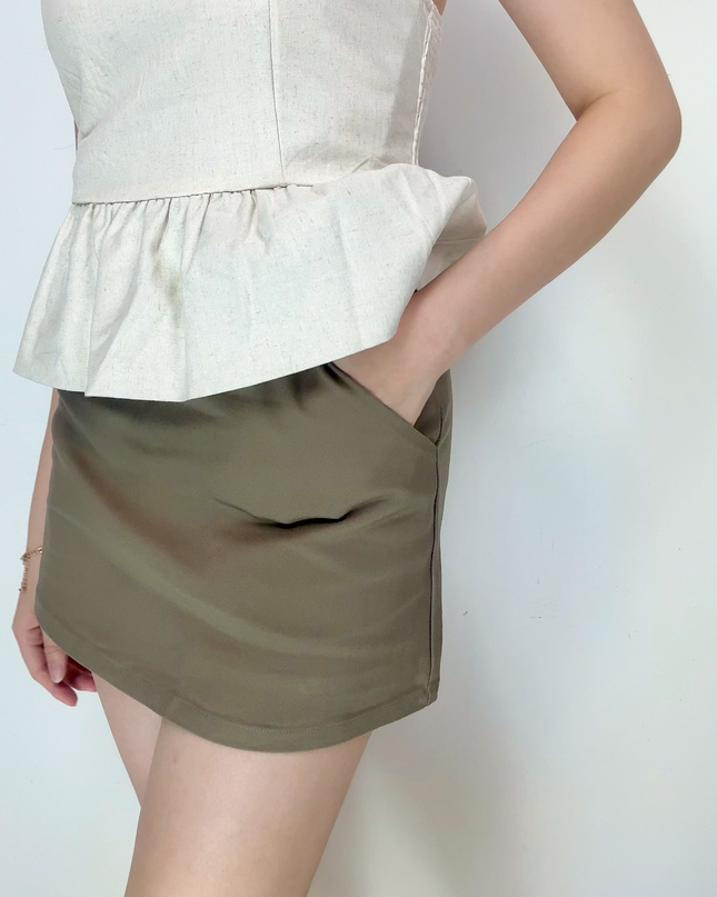 Classic High Waist A-Line Side Zipper Skort (With Belt)