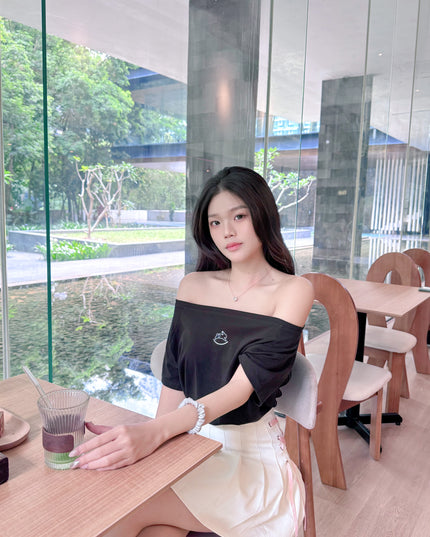 JoyDion Daisy Embroidered Bunny Off-Shoulder Tee