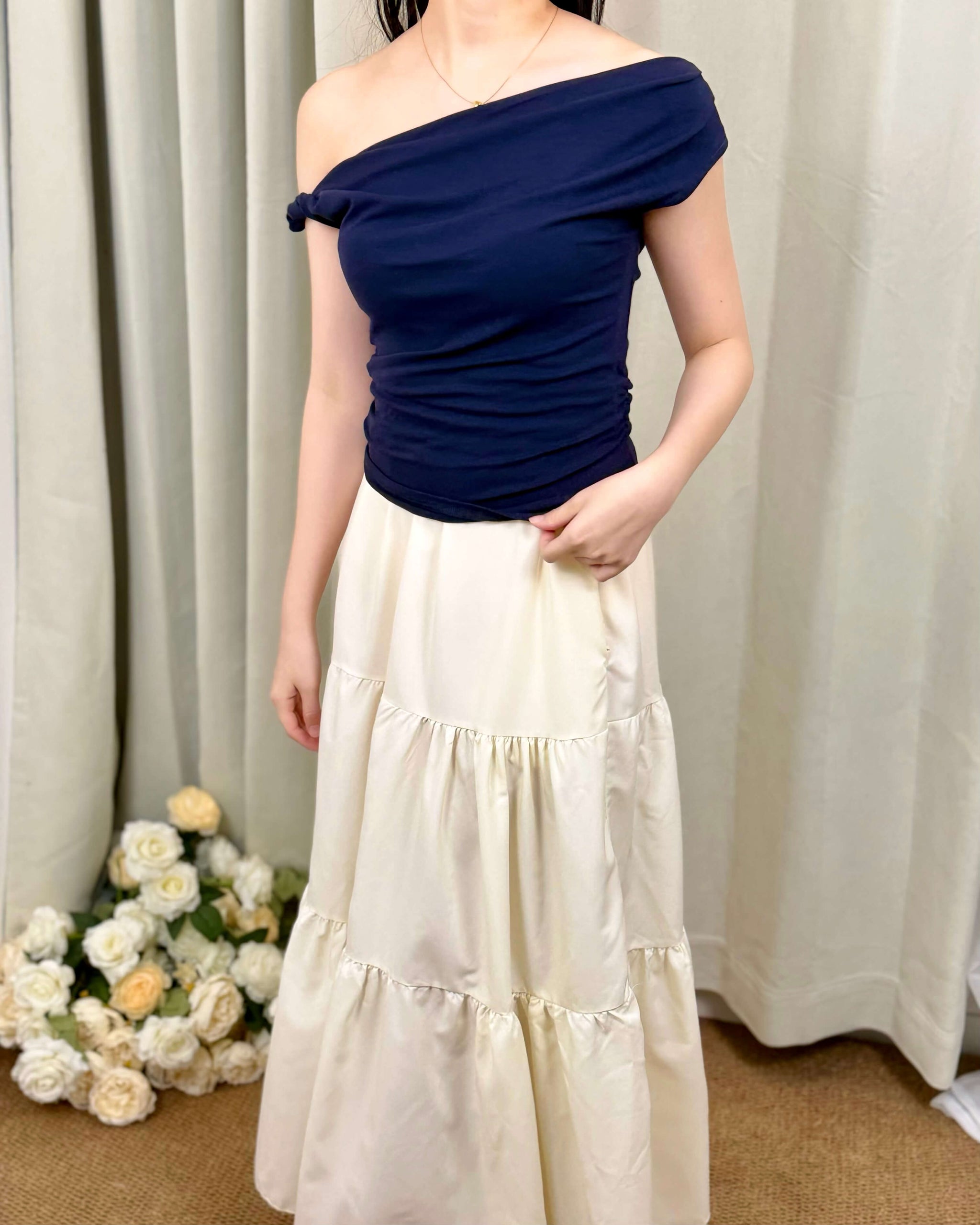 Chic Asymmetric Shoulder Tee