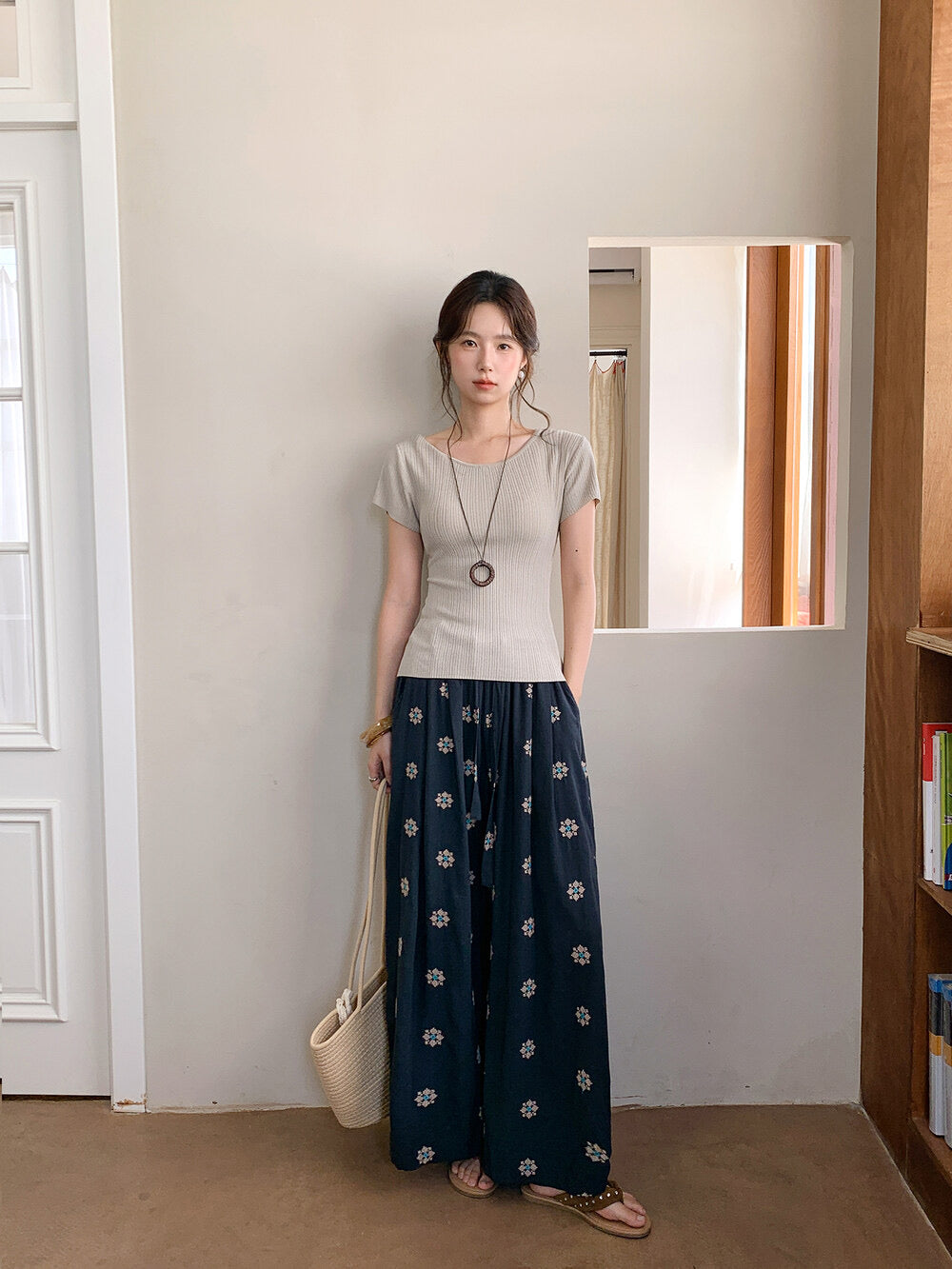 Slim Fit Two-Way Cross V-Neck Knit Top