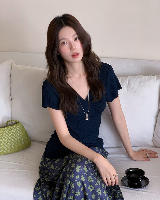 Slim Fit Two-Way Cross V-Neck Knit Top
