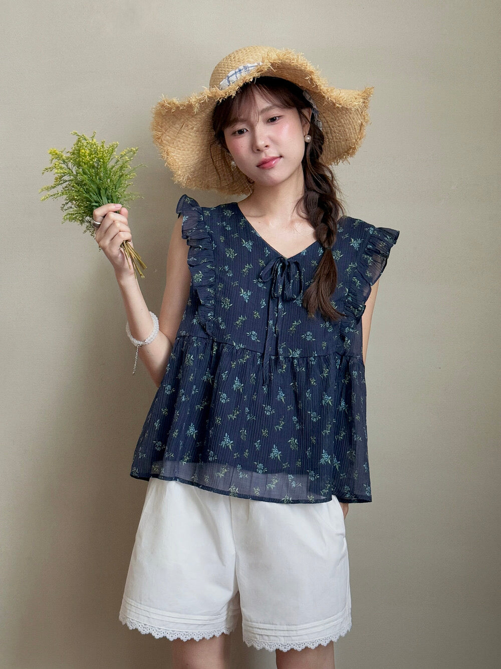 French Floral V-Neck Tie Blouse