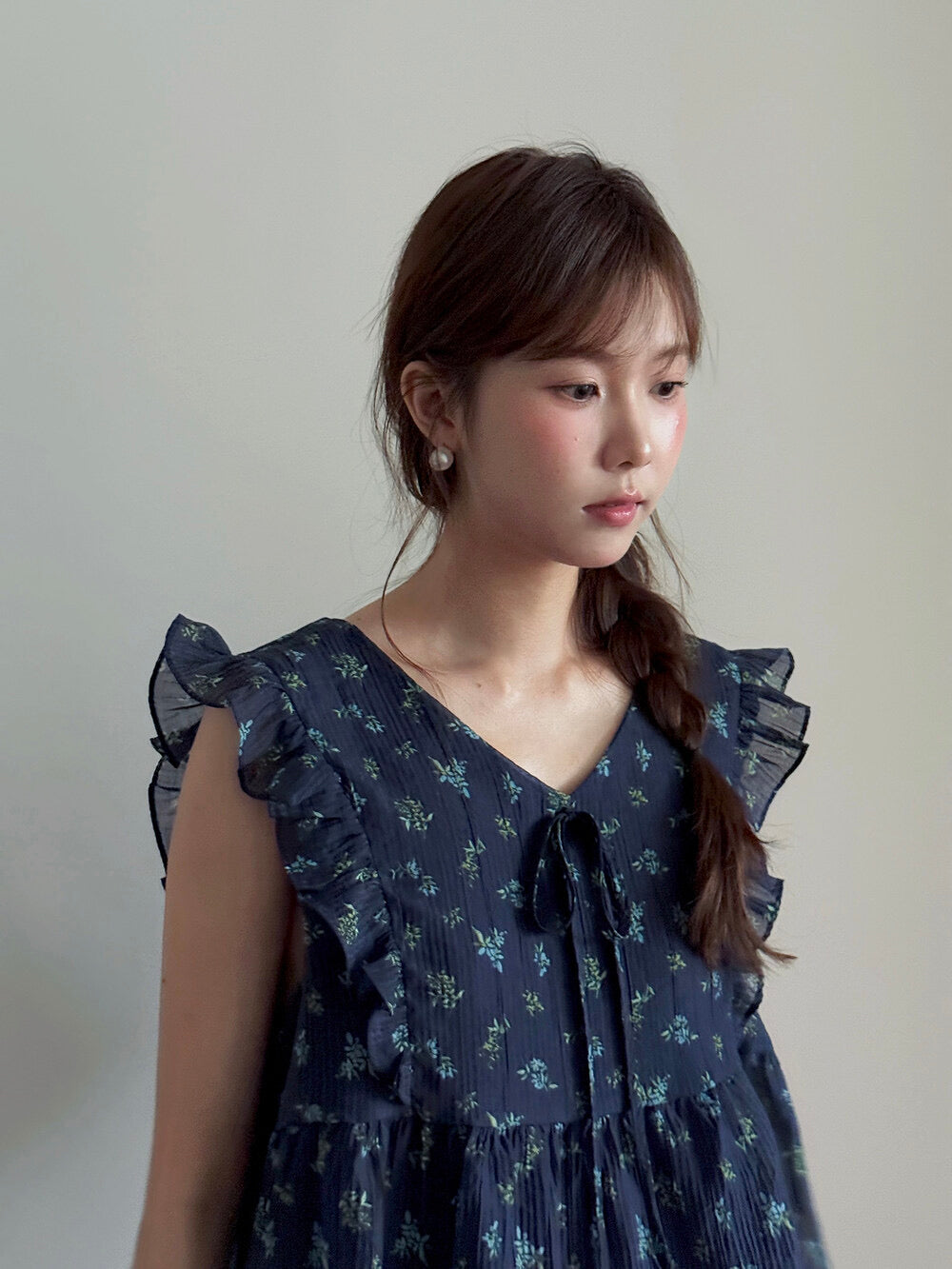 French Floral V-Neck Tie Blouse