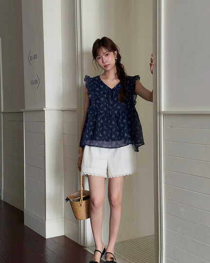 French Floral V-Neck Tie Blouse