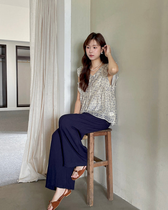 French Floral V-Neck Tie Blouse