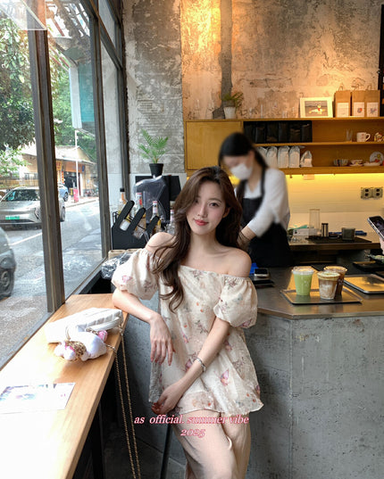 AS OFFICIAL Golden Butterfly Off-Shoulder Puff Sleeve Top
