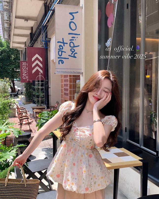 AS OFFICIAL Sugar Rush – Floral Puff Sleeve Peplum Blouse - HappyFash