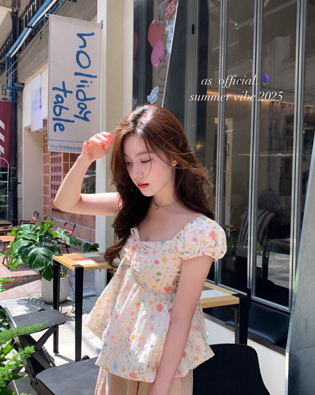 AS OFFICIAL Sugar Rush – Floral Puff Sleeve Peplum Blouse - HappyFash