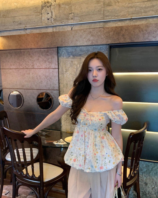 AS OFFICIAL Sugar Rush – Floral Puff Sleeve Peplum Blouse - HappyFash