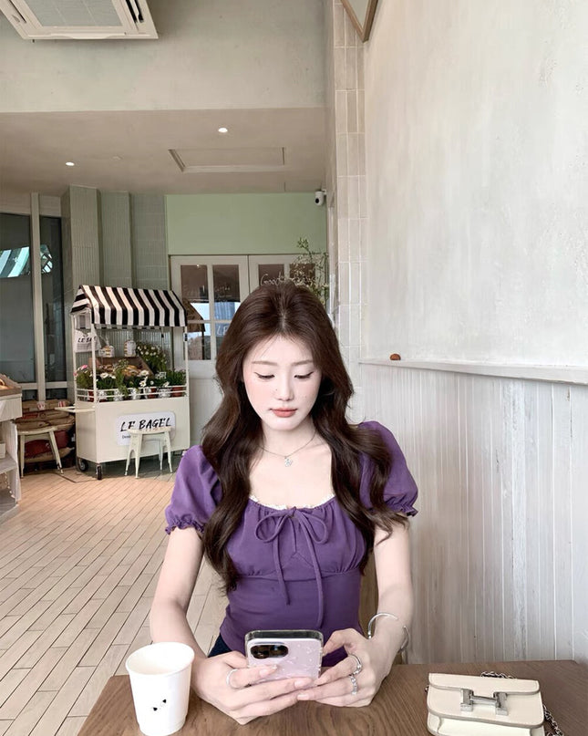WGWE Sleek Collarbone-Revealing Fitted Top