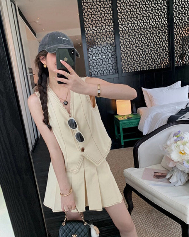 WG.WE Trendy Vest Top & Pleated Skirt Set