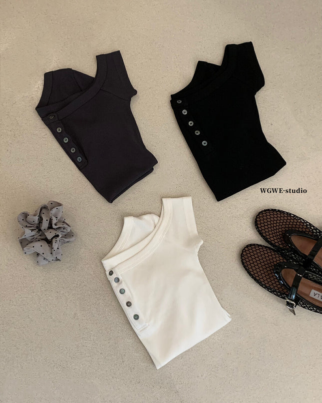 WGWE Button Detail Slim Fit Short Sleeve Tee