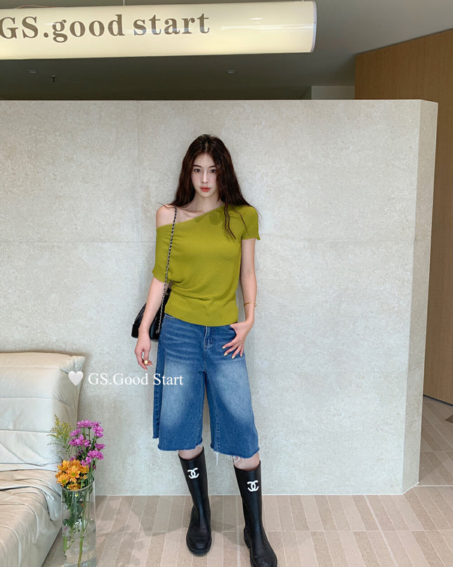 GS.GOOD START Asymmetrical Shoulder Short Sleeve Top