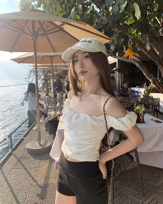 WGWE French Style Off-Shoulder Top