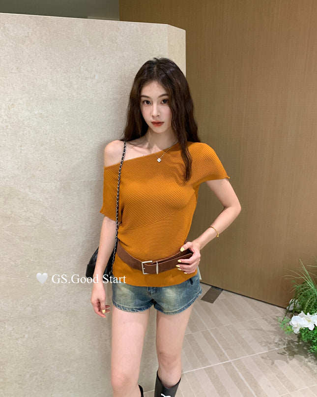 GS.GOOD START Asymmetrical Shoulder Short Sleeve Top