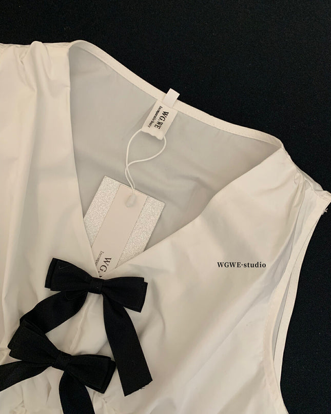 WG.WE French Cute Bow V-Neck Sleeveless Blouse