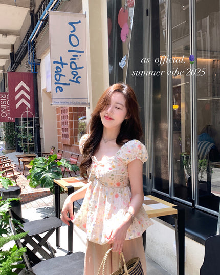 AS OFFICIAL Sugar Rush – Floral Puff Sleeve Peplum Blouse