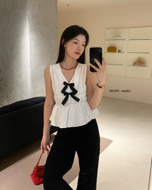 WG.WE French Cute Bow V-Neck Sleeveless Blouse