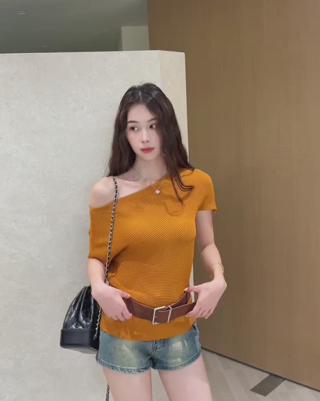 GS.GOOD START Asymmetrical Shoulder Short Sleeve Top