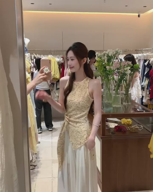 AS OFFICIAL Tie-Strap Asymmetric Sleeveless Top